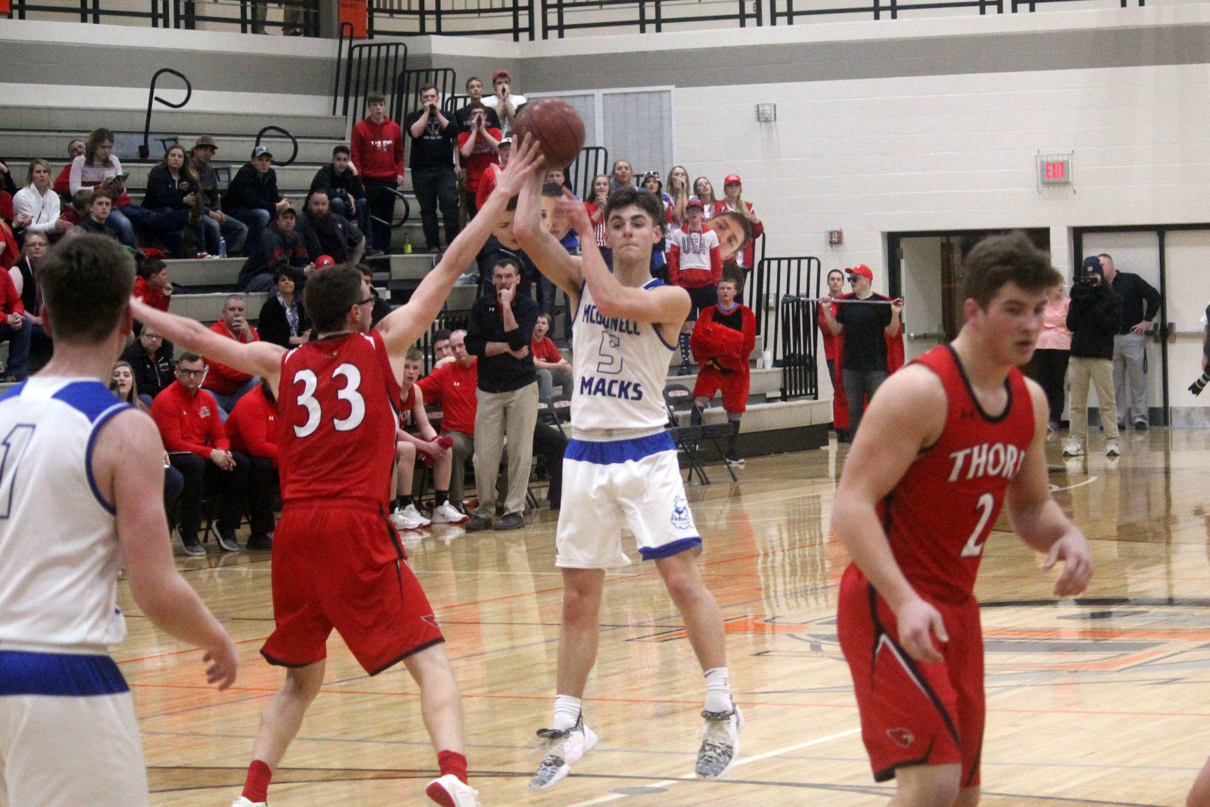McDonell vs Thorp boys basketball at Osseo 3-12-20